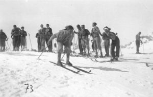 Nostalgisches Bild eines Skirennens in St Anton am Arlberg